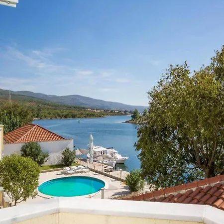 Pool View With Balcony In *