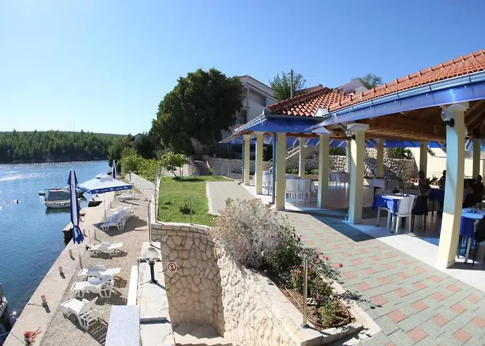 Pool View With Balcony In Obrovac *
