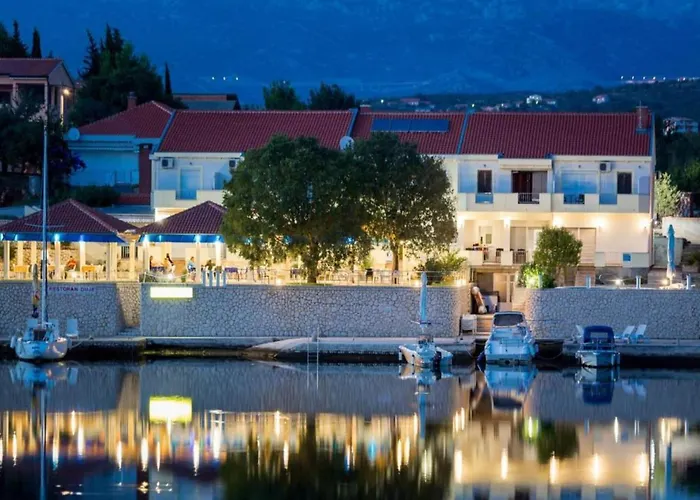 Pool View With Balcony In Obrovac Apartment