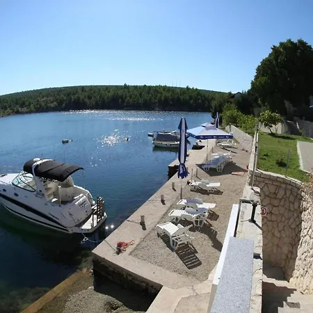 Апартаменты Pool View With Balcony In Obrovac *