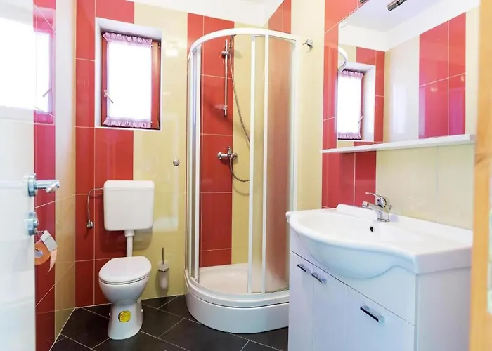 Pool View With Balcony In Obrovac Апартаменты Обровац